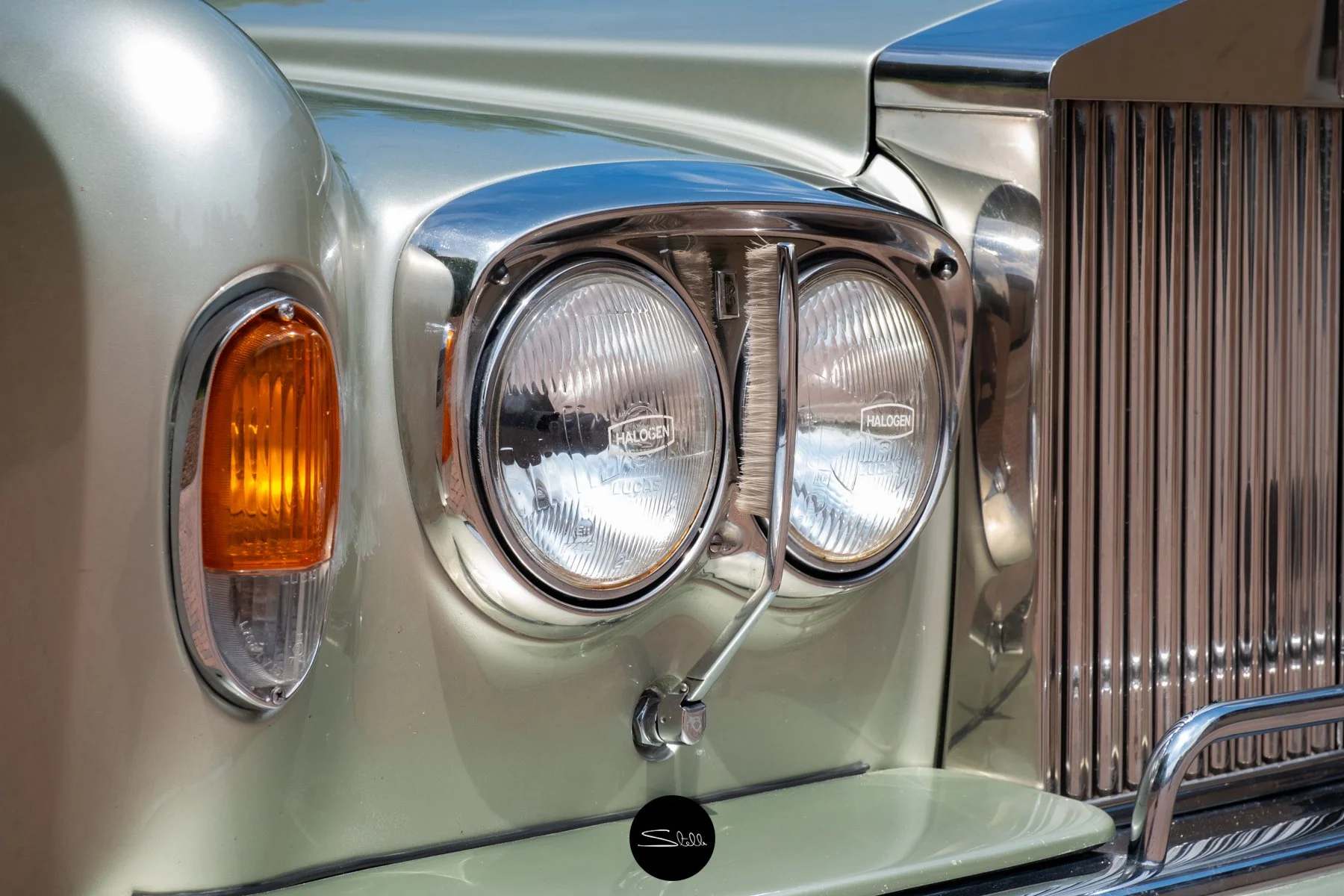 A Stunning 1984 Rolls-Royce Corniche Drophead Coupe — Stella